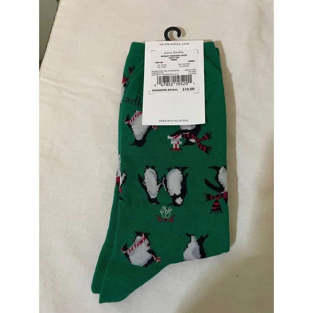 Vera Bradley Holiday Penguins Socks Green Womens Crew NWT 23091-928